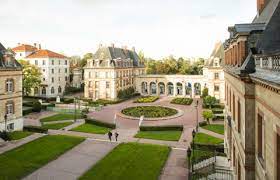 2023-2024 SMARTS-UP Scholarship at Paris City University, France