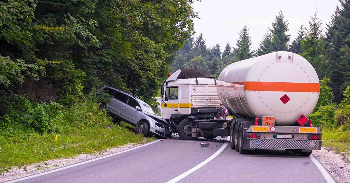 Houston 18-Wheeler Accident Attorney: Your Guide to Legal Assistance After a Truck Accident
